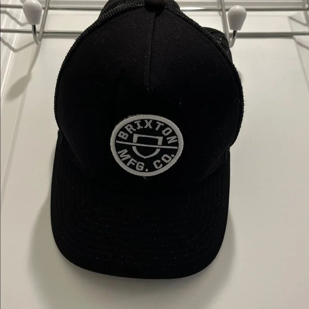 Black Mesh Lightlyโworn Skater Brixton Mfg SnapBack Trucker baseball hat cap